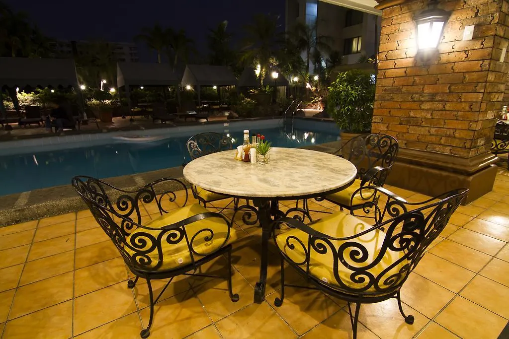 Copacabana Apartment Hotel Пасай