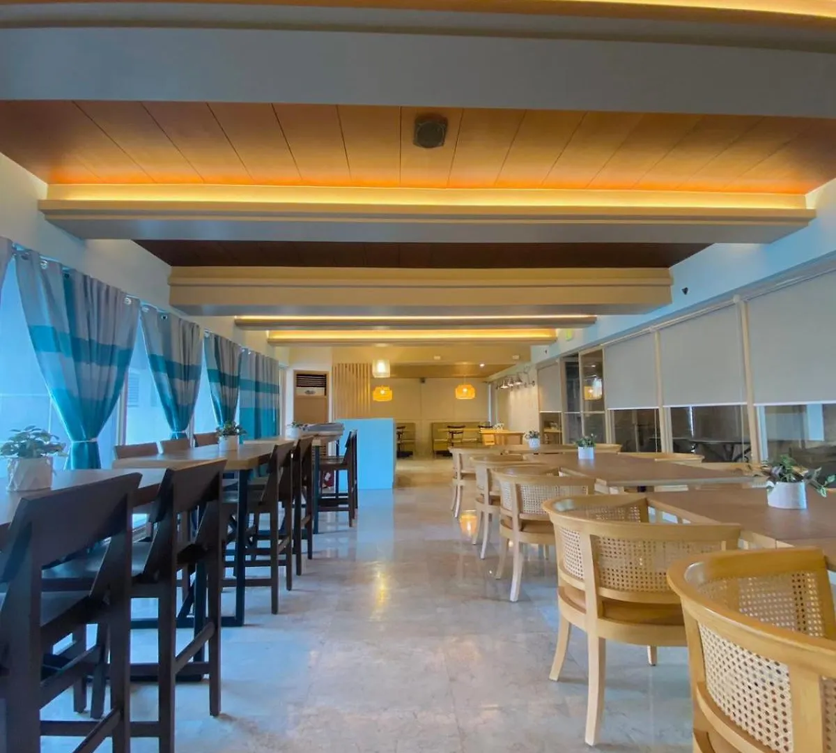 Copacabana Apartment Hotel Pasay 3*,
