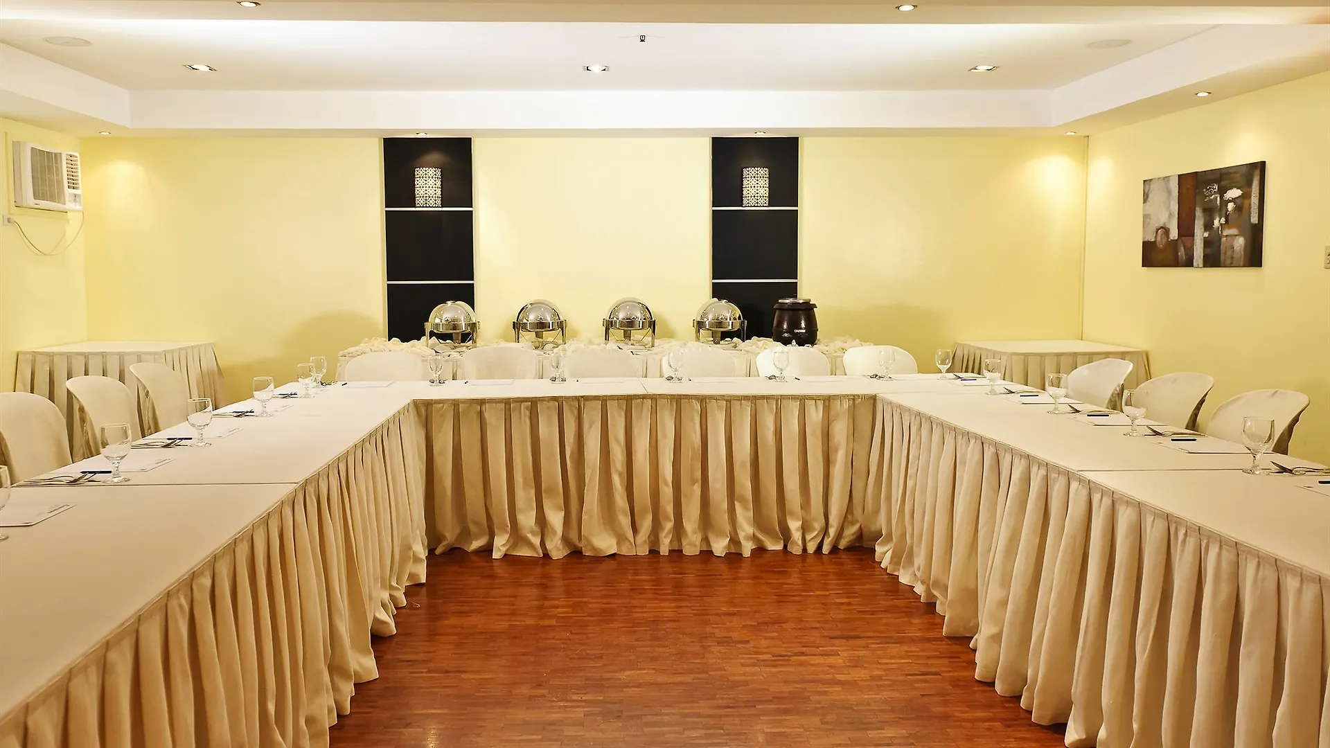 Copacabana Apartment Hotel Pasay Filipiny